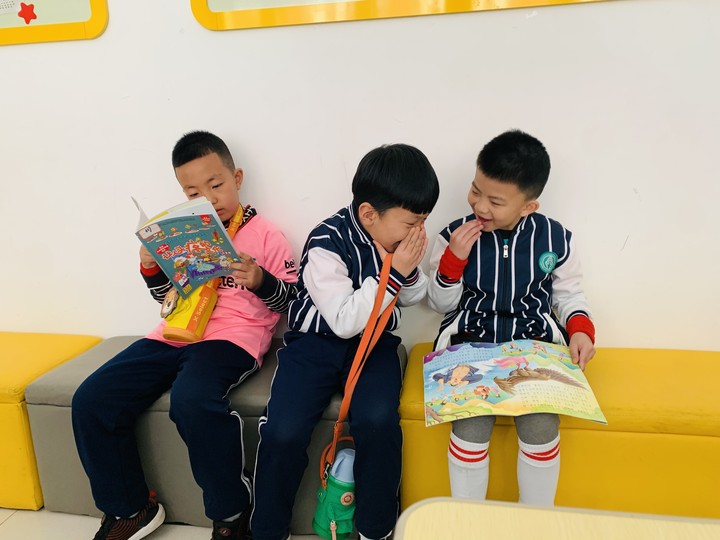 课间阅读交流.jpg